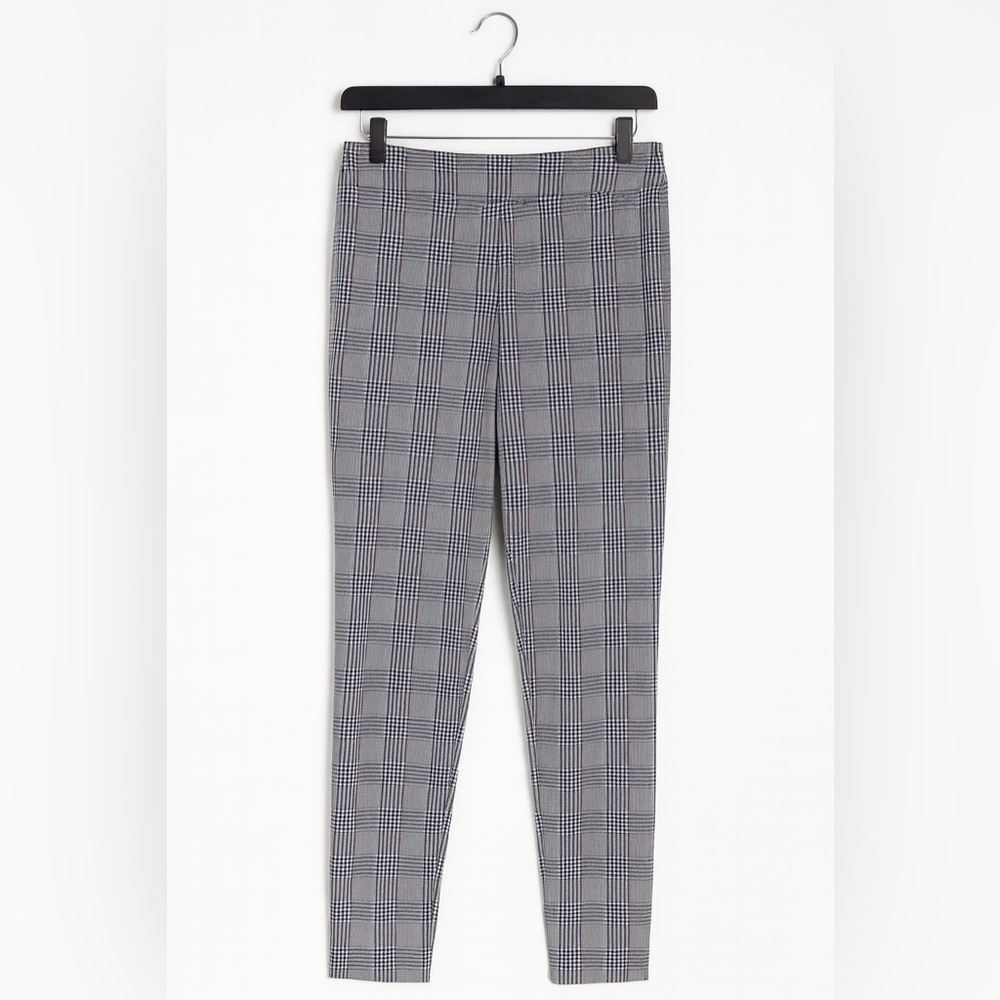 New York & Company Women’s Plaid Dress Pants
Size Small | Black/White/Purple